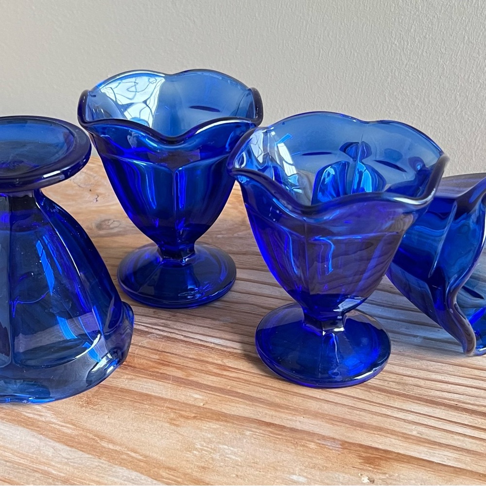 Vintage Anchor Hocking Cobalt Blue Glass Compote Dessert Sunday Bowl Pedestal 4”